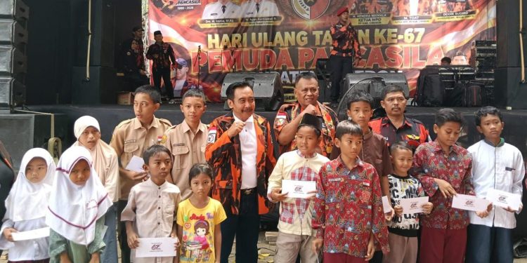 67 Tahun Hadir untuk Masyarakat, MPC Pemuda Pancasila Kab. Cirebon Santuni 67 Anak Yatim di Hari Sumpah Pemuda