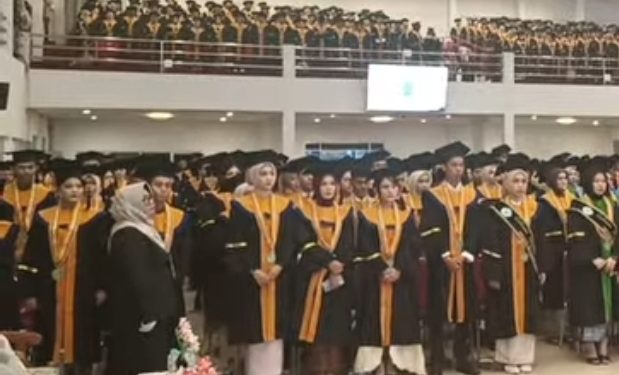 Wisuda ke-78 UGJ Cirebon, 749 Lulusan Resmi Dilepas ke Masyarakat